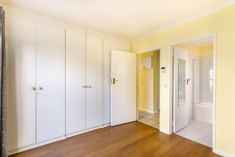 To Let 3 Bedroom Property for Rent in Pinelands Western Cape